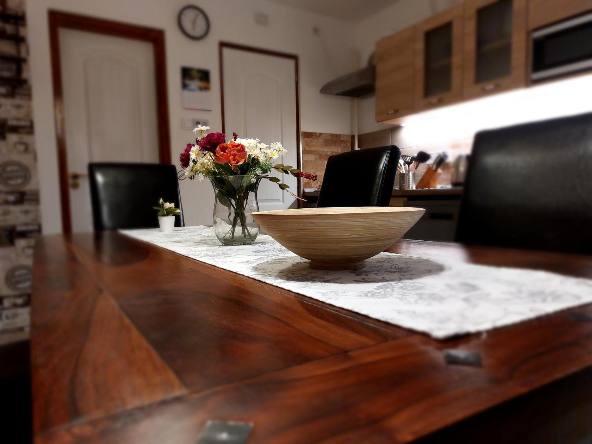 Tulipan Vendeghaz Apartment Sarospatak Bagian luar foto