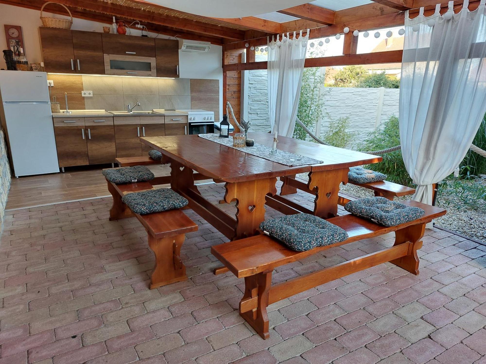 Tulipan Vendeghaz Apartment Sarospatak Bagian luar foto